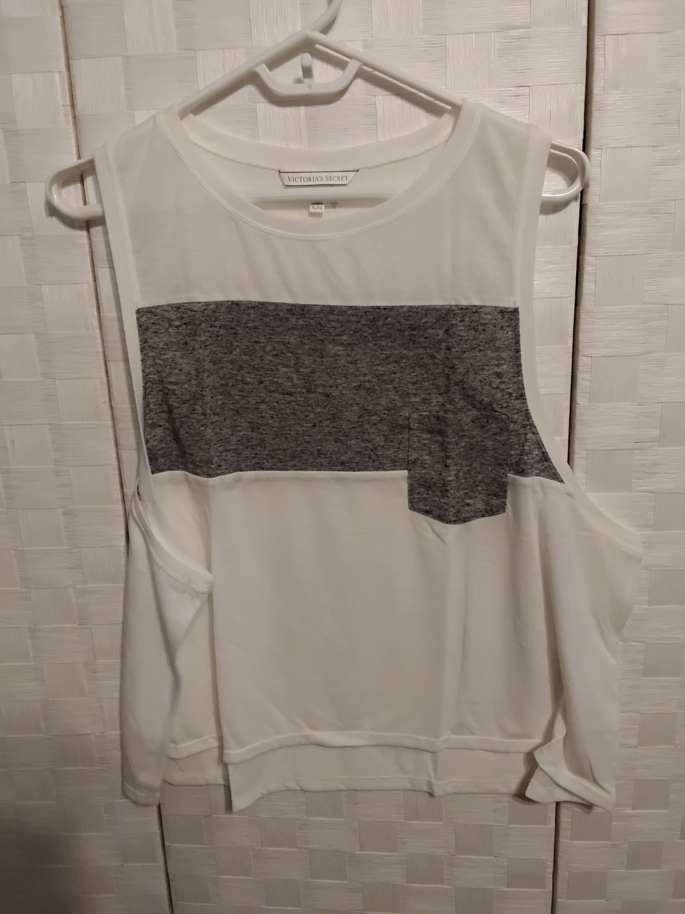 Victoria's Secret White & Gray Sleeveless Muscle Tee Tank Top Women's Size XL